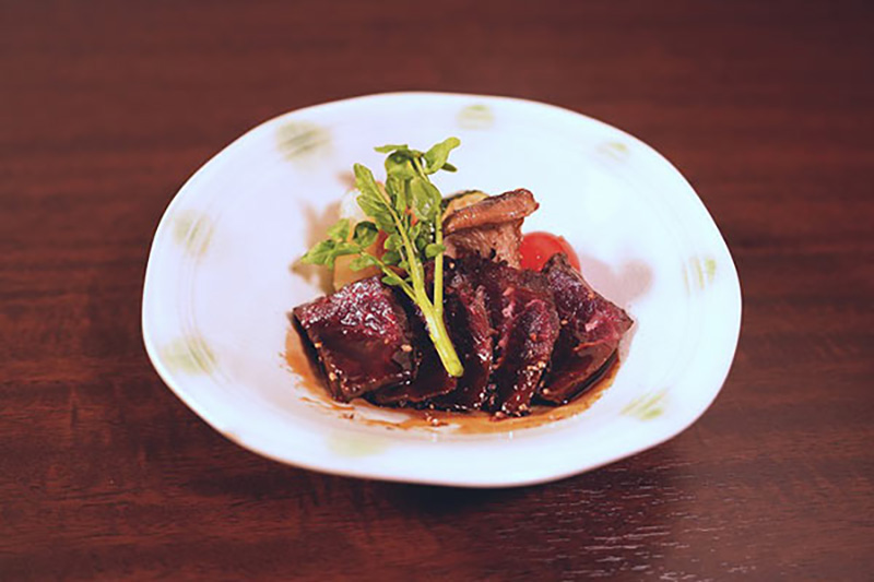 ローストホエール バルサミコソース